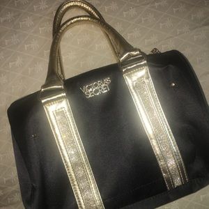 Victoria’s Secret Makeup Bag 💄